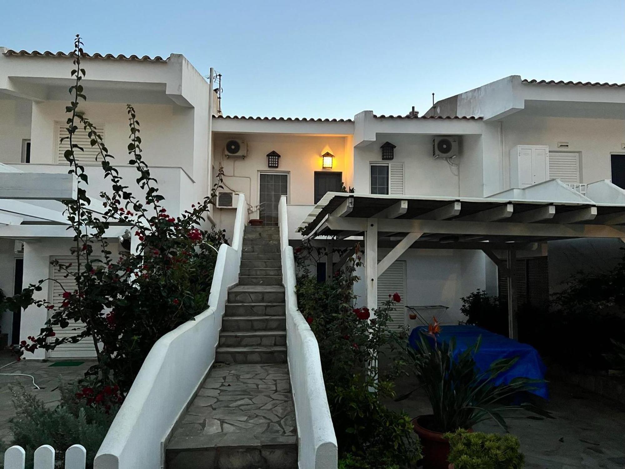 Pounta Beach House Σούνιο Εξωτερικό φωτογραφία